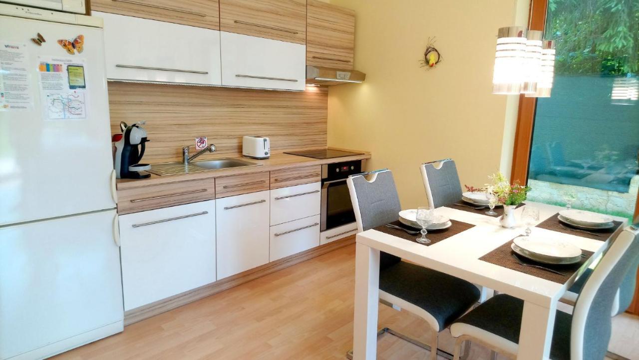 פראג Lovely Apartment, Garden, Parking, Wifi, Netflix מראה חיצוני תמונה